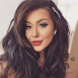 Meet your Posher, Naomi